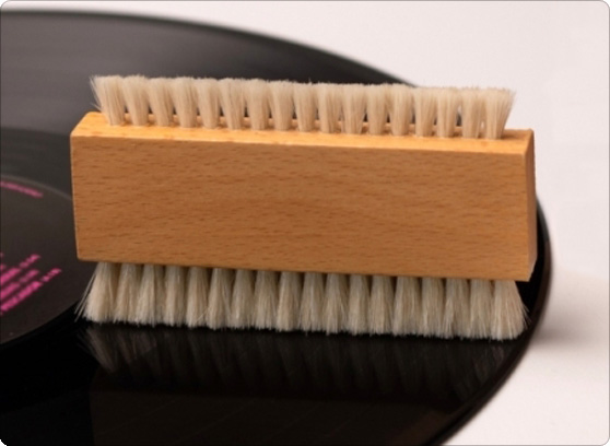 Winyl W-Double Record Brush - cecha 1